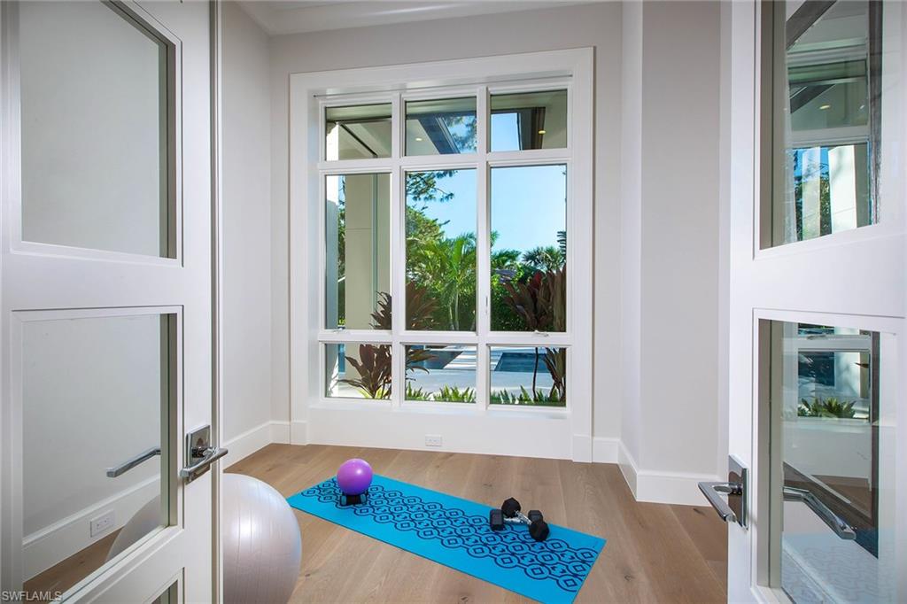 PARK SHORE - Residential