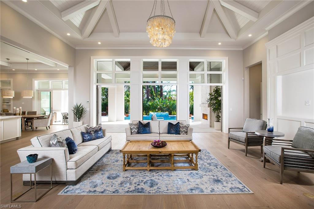 PARK SHORE - Residential