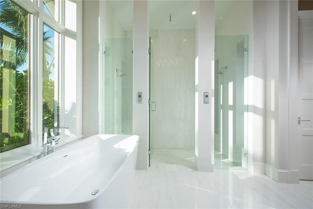 PARK SHORE - Residential