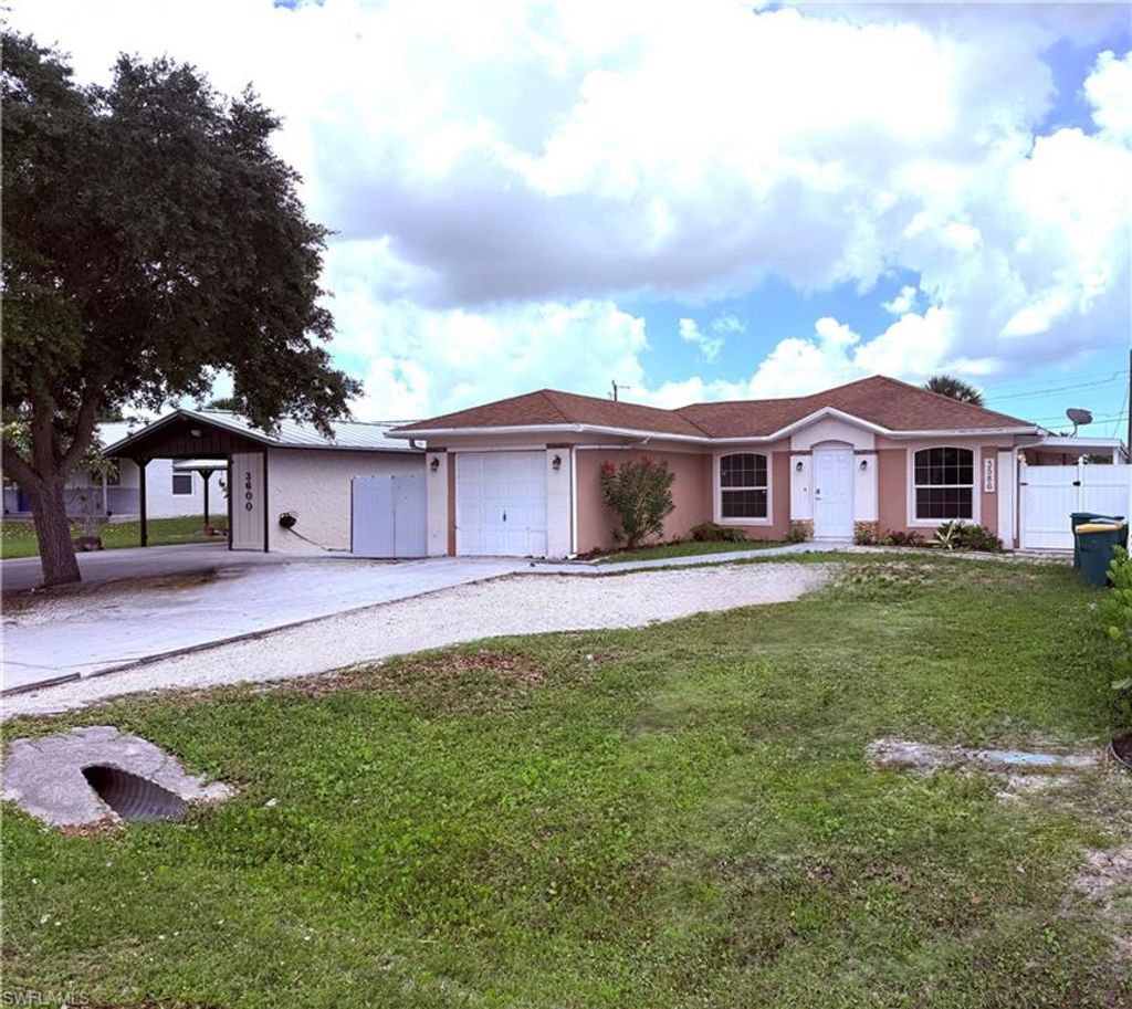 Photo of 3586 Seagrape AVE, NAPLES, FL 34104 (MLS # 226020367)