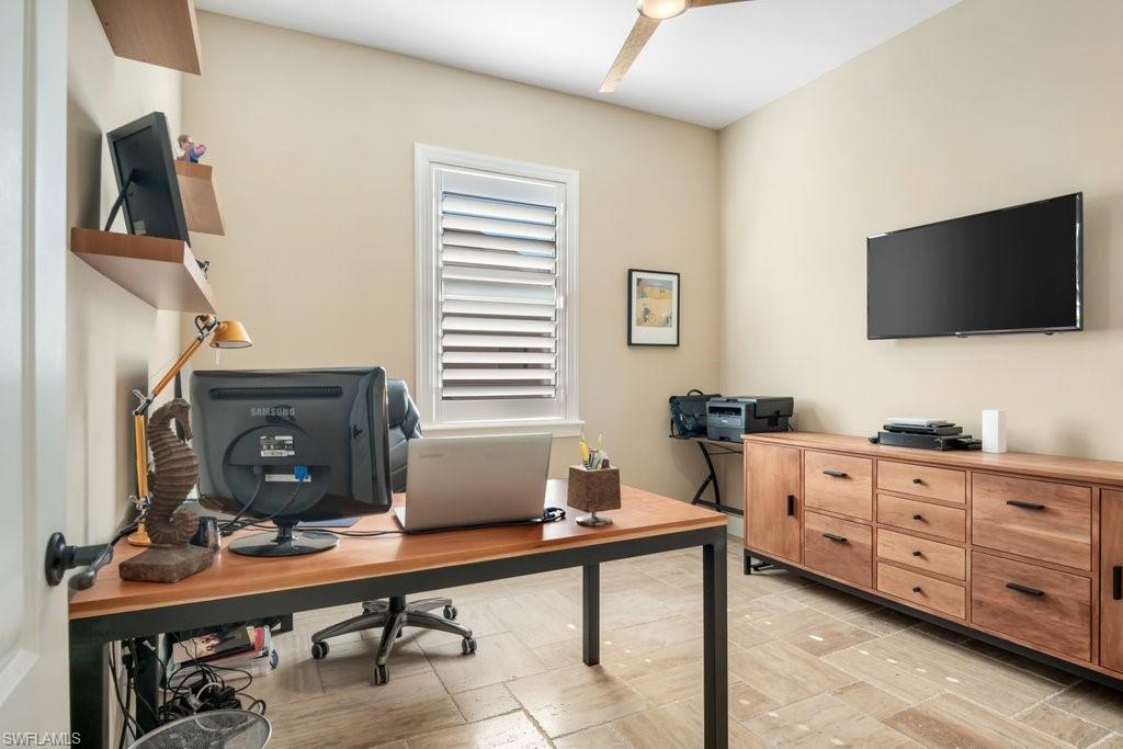 SPANISH WELLS - Residential