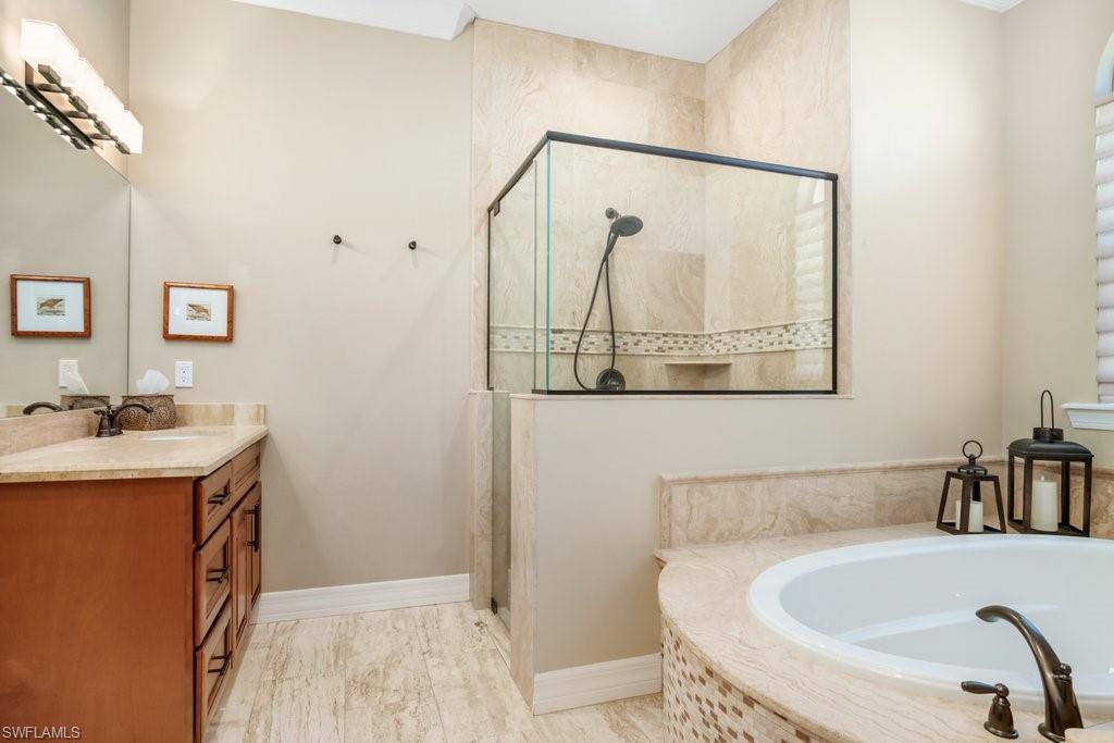 SPANISH WELLS - Residential