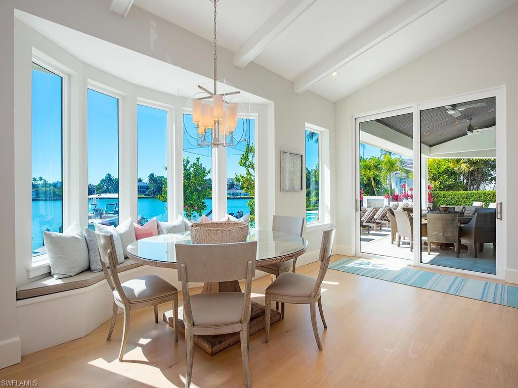 MOORINGS - Residential