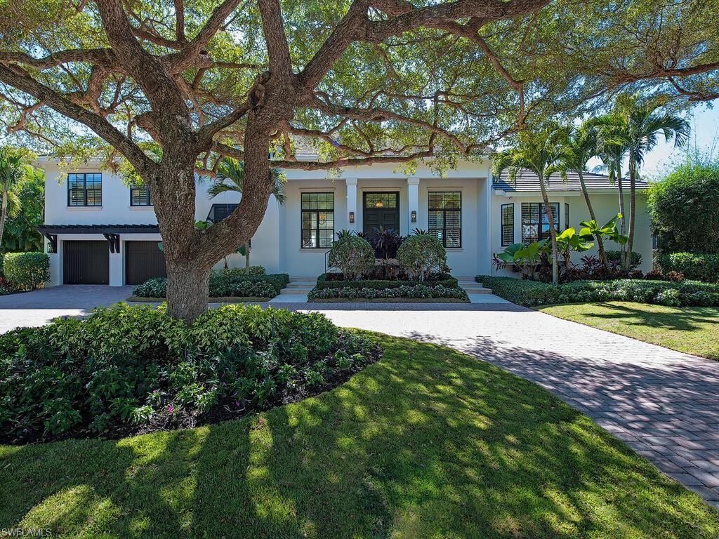 Photo of 440 Spring Line DR, NAPLES, FL 34102 (MLS # 226005969)