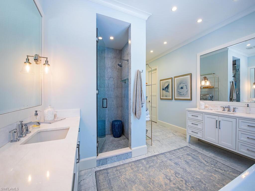 MOORINGS - Residential