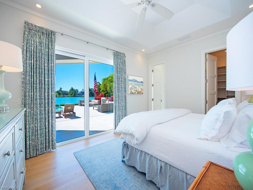 MOORINGS - Residential