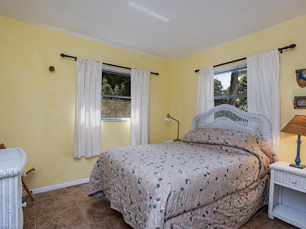 OLDE NAPLES - Residential