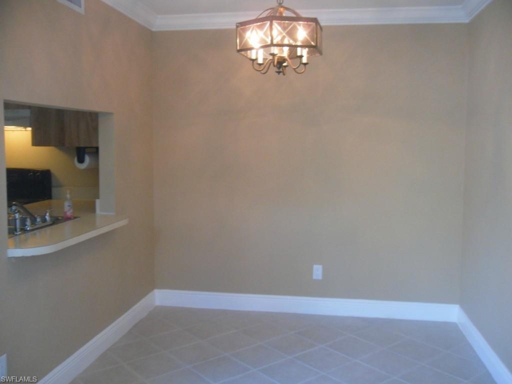 ENGLISH VILLAGE CONDO - Residential