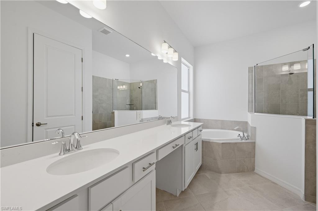 SANDY KEY - Residential