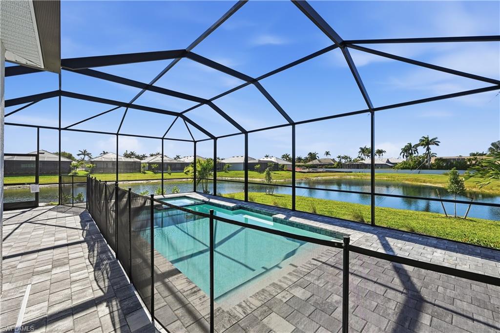 SANDY KEY - Residential