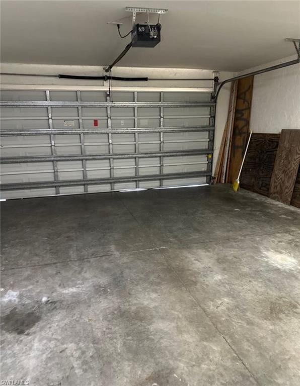 TWIN PALMS - Residential Lease