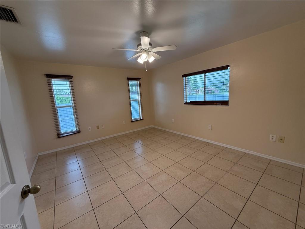 MIRROR LAKES - Residential Lease