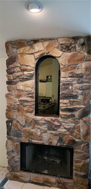 VARSITY LAKES - Residential