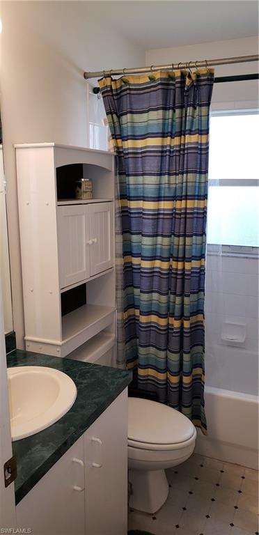 VARSITY LAKES - Residential