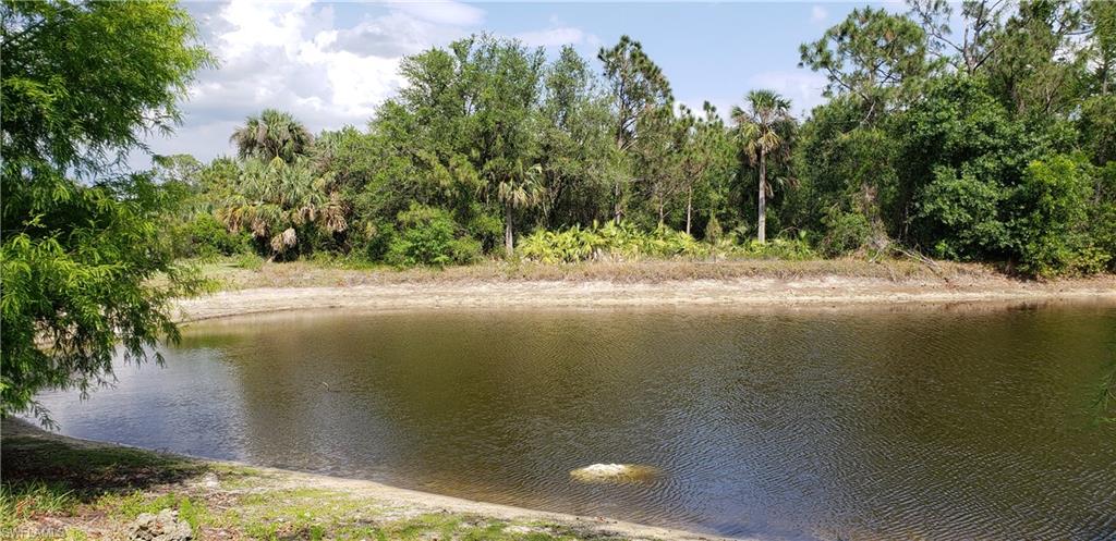 VARSITY LAKES - Residential