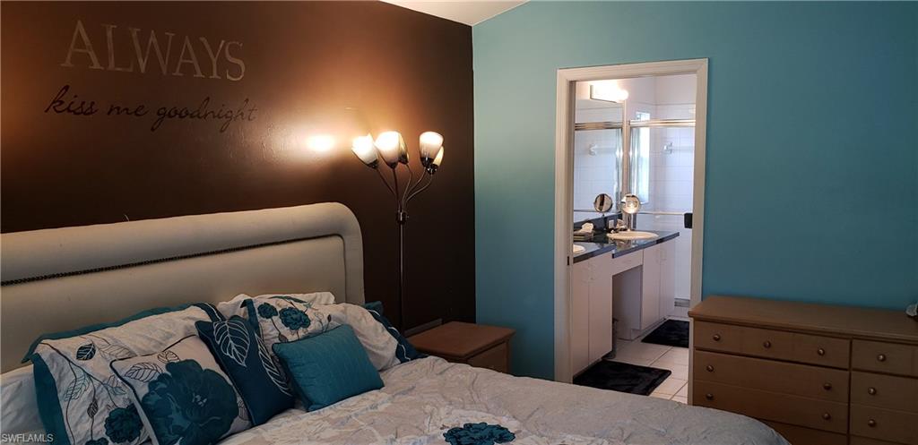 VARSITY LAKES - Residential