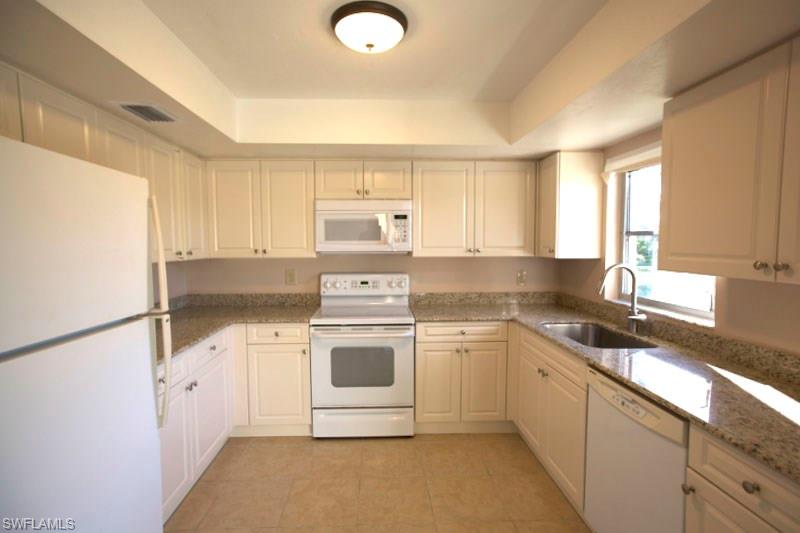 GOLDEN GATE CITY - Residential