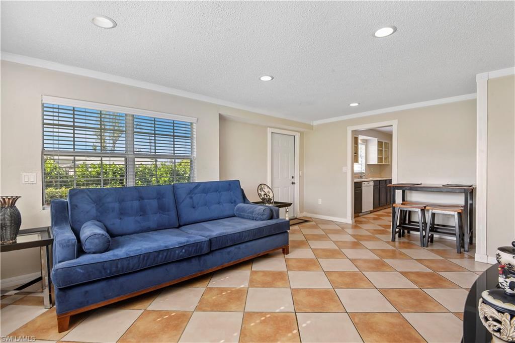 NAPLES TWIN LAKES - Residential