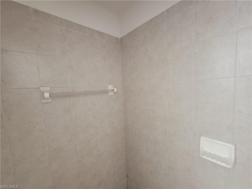 ISLES OF PORTO VISTA - Residential