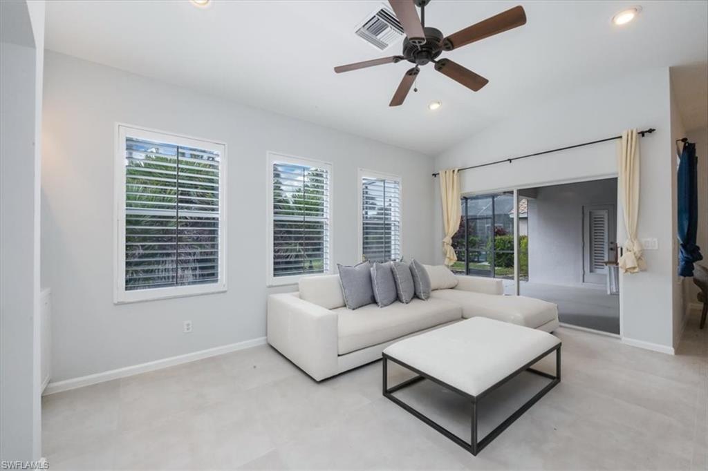 AUTUMN WOODS - Residential Lease