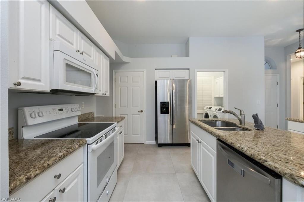 AUTUMN WOODS - Residential Lease