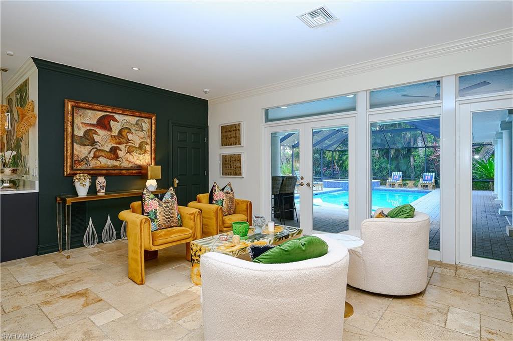 GOLDEN GATE ESTATES - Residential