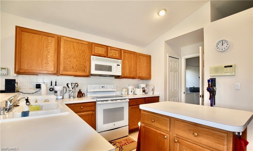 AUTUMN WOODS - Residential Lease