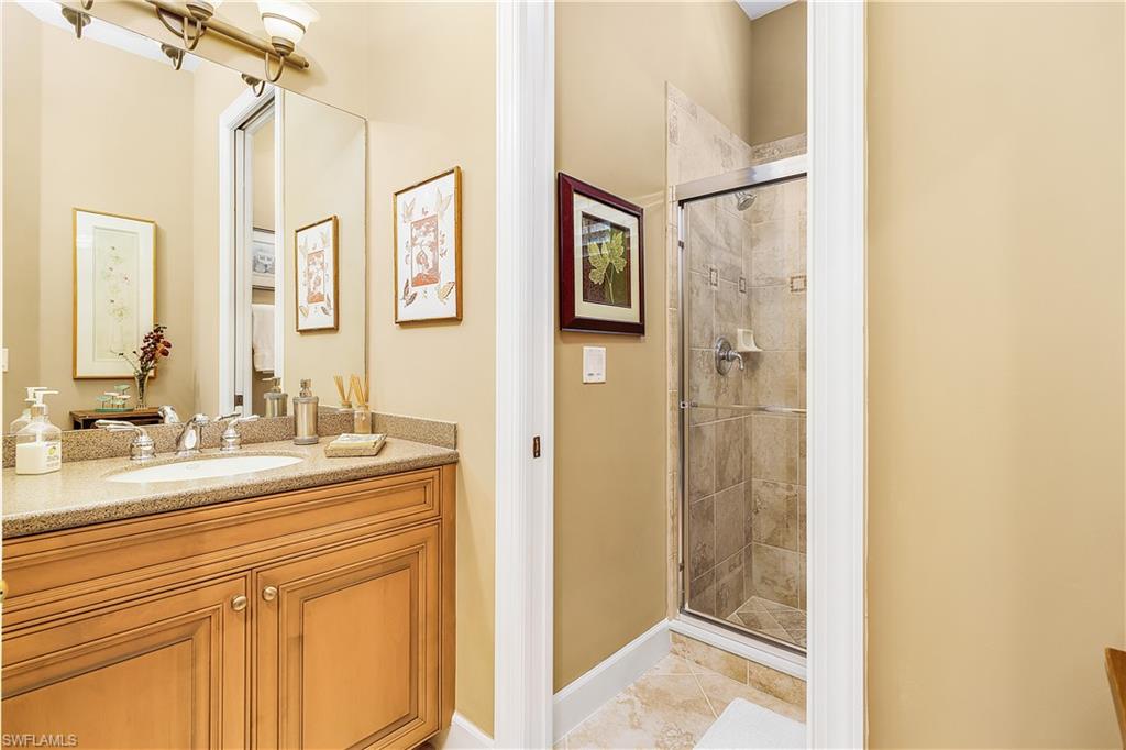 CROWN COLONY - Residential