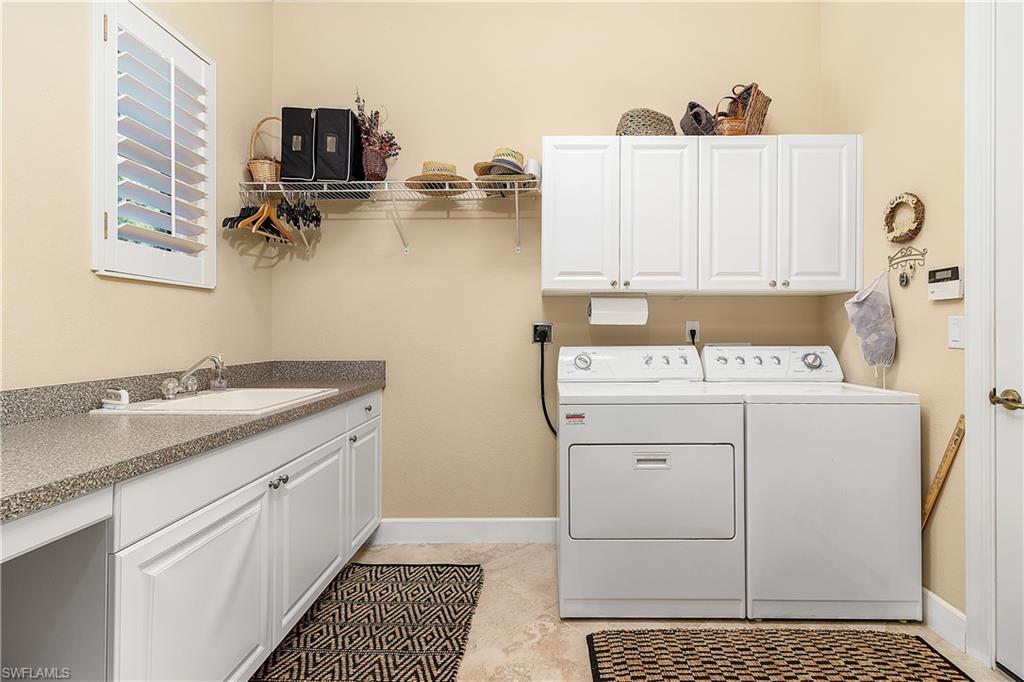 CROWN COLONY - Residential