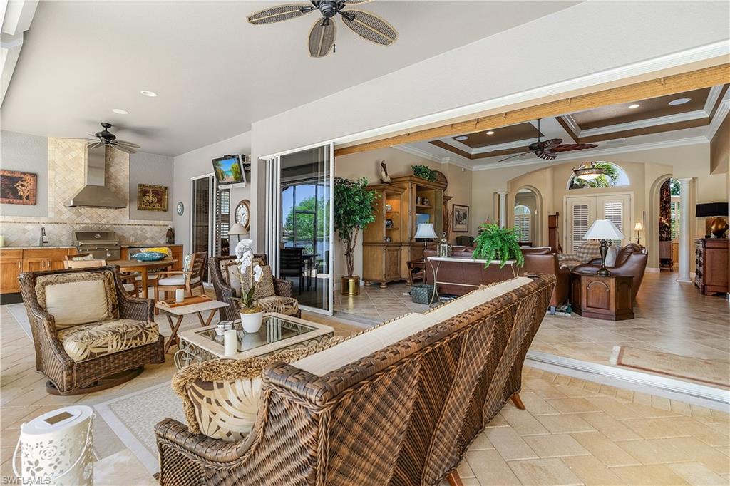 CROWN COLONY - Residential