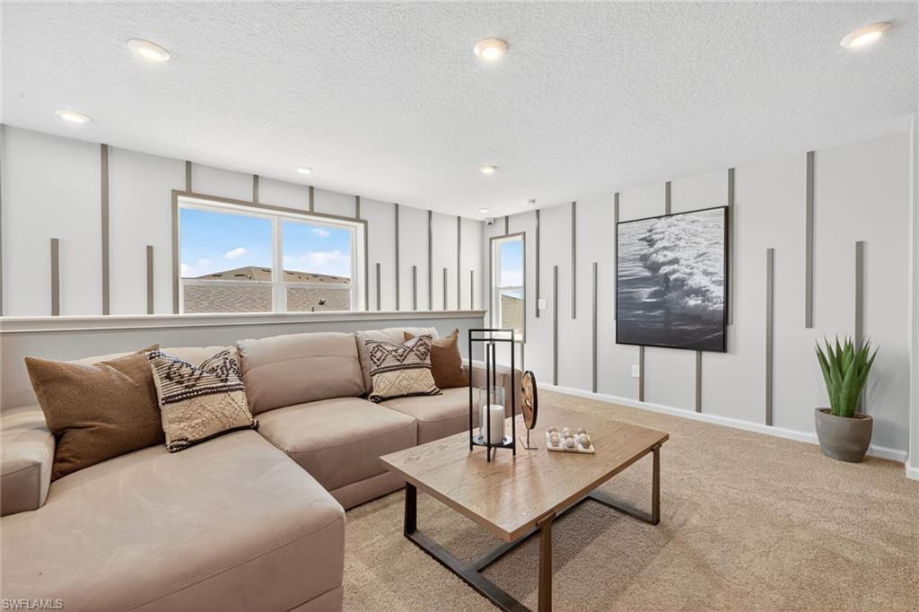 SUMMERLIT - Residential