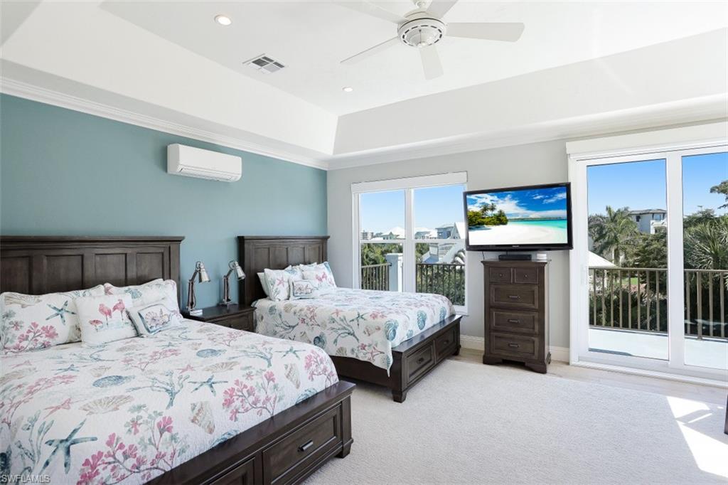 SOUTHPORT ON THE BAY - Residential