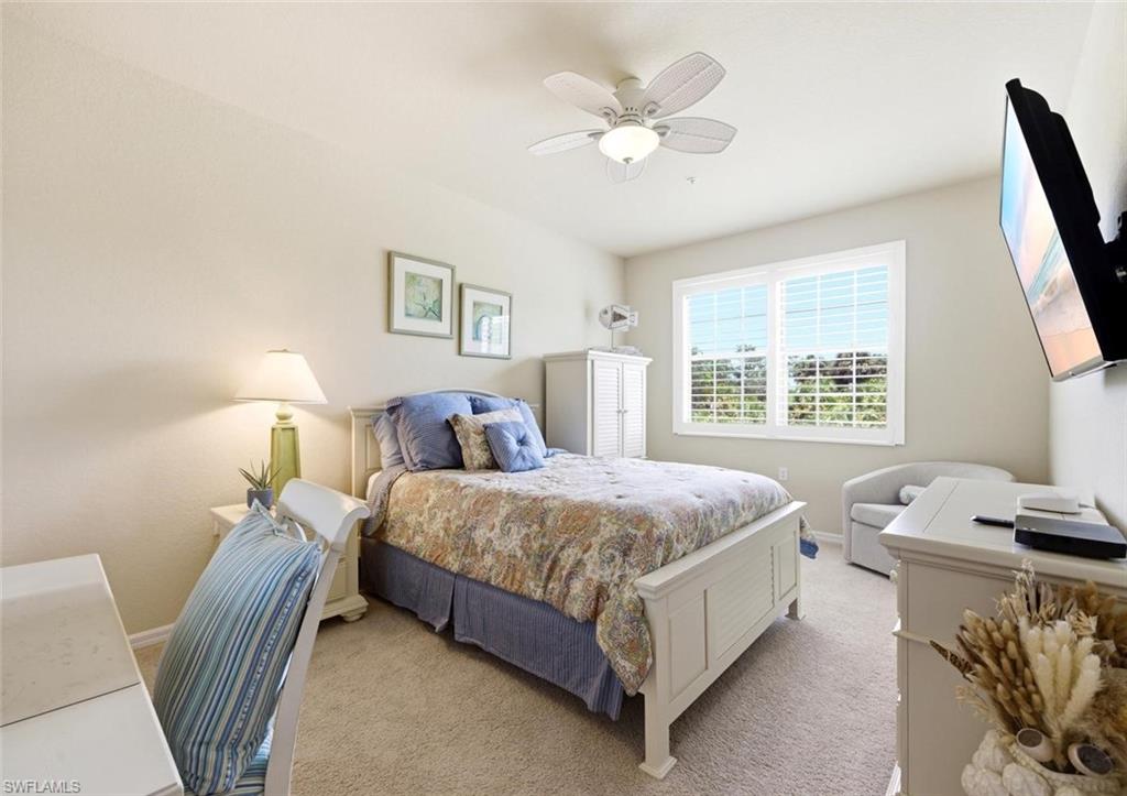 COACH HOMES AT HERITAGE BAY - Residential
