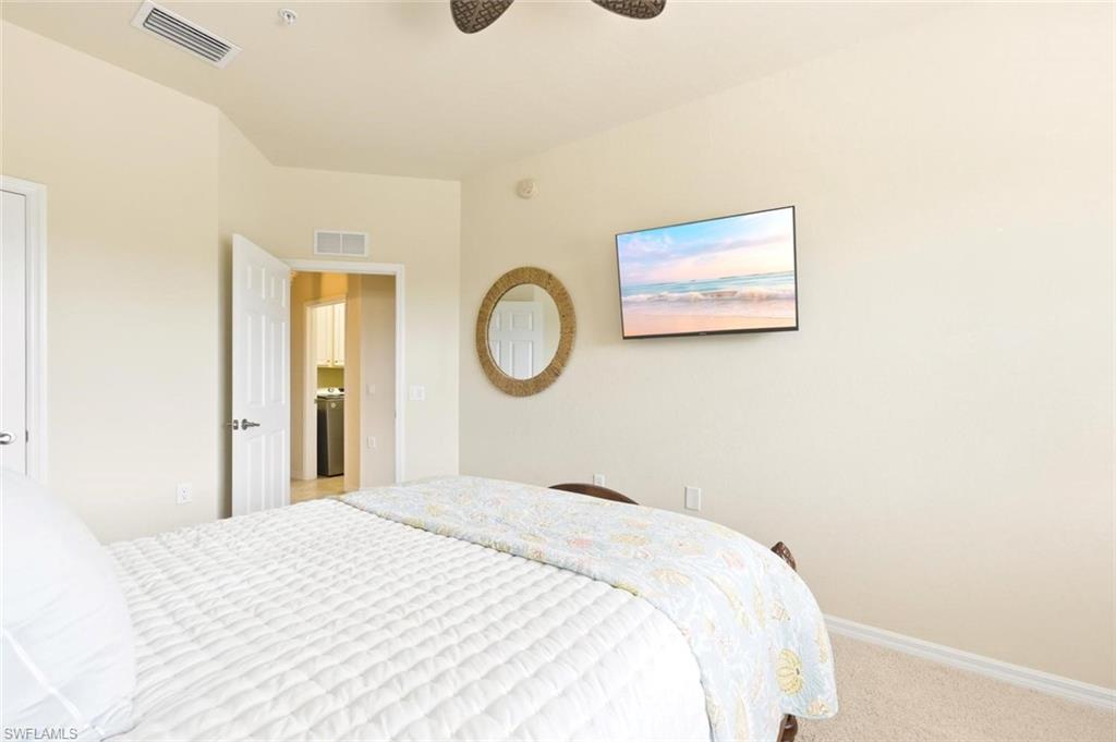 COACH HOMES AT HERITAGE BAY - Residential