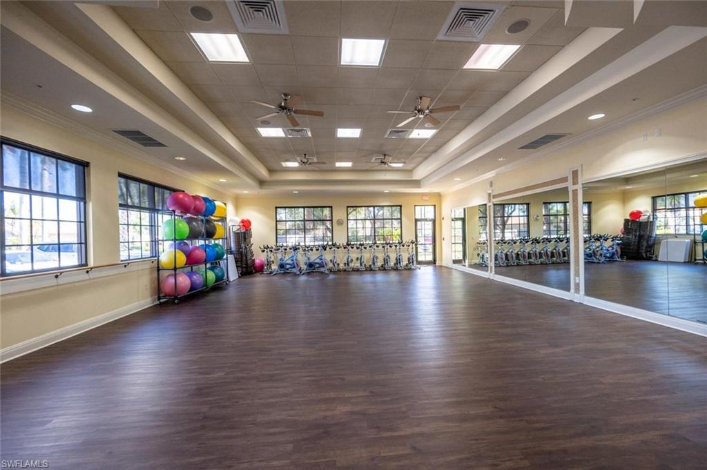 COACH HOMES AT HERITAGE BAY - Residential
