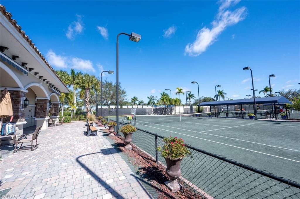 COACH HOMES AT HERITAGE BAY - Residential