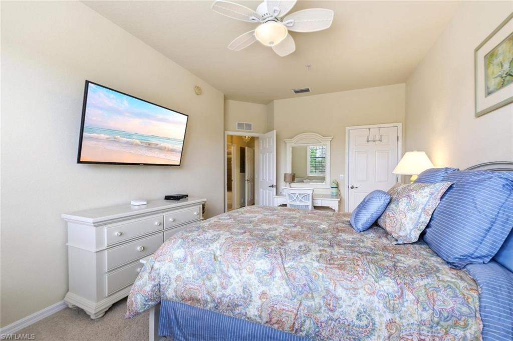 COACH HOMES AT HERITAGE BAY - Residential