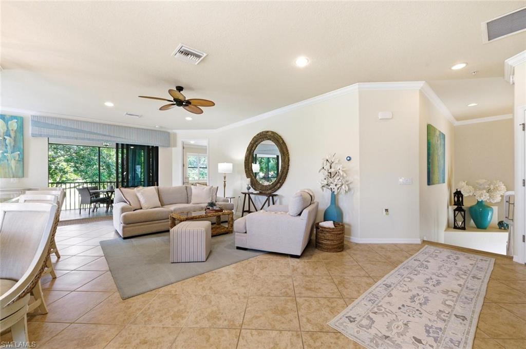 COACH HOMES AT HERITAGE BAY - Residential