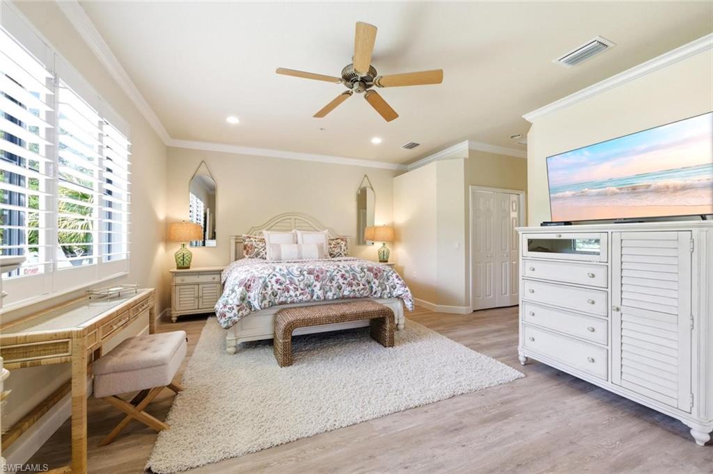 COACH HOMES AT HERITAGE BAY - Residential