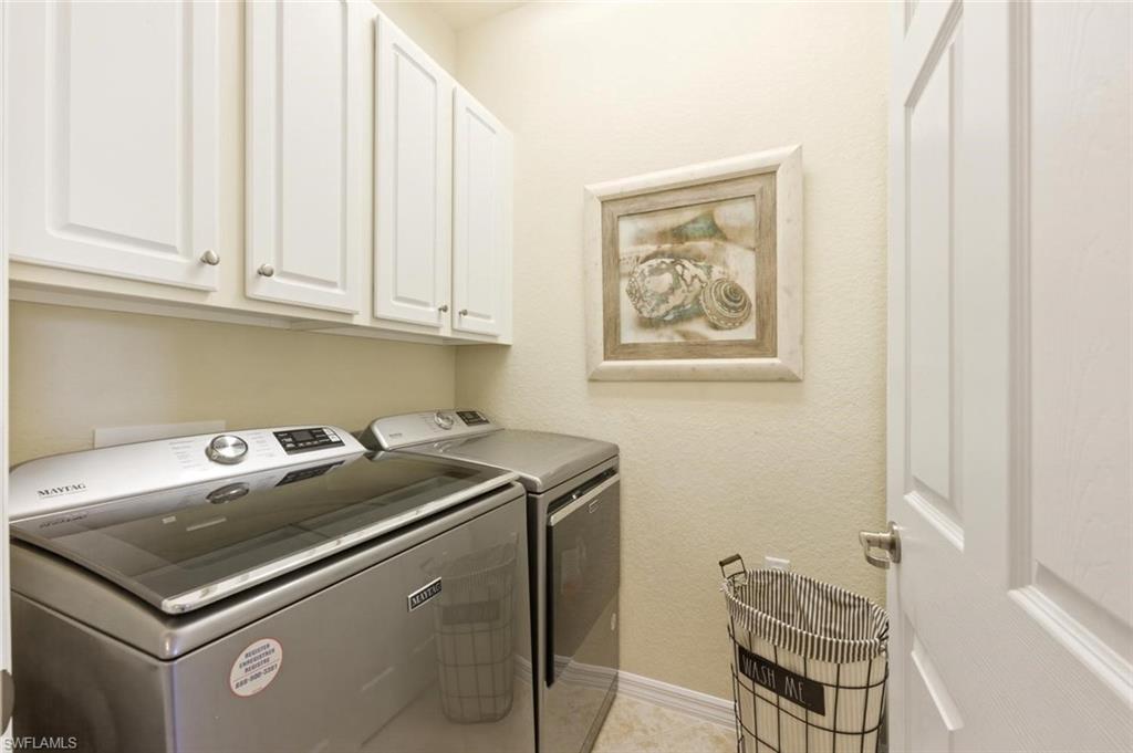 COACH HOMES AT HERITAGE BAY - Residential