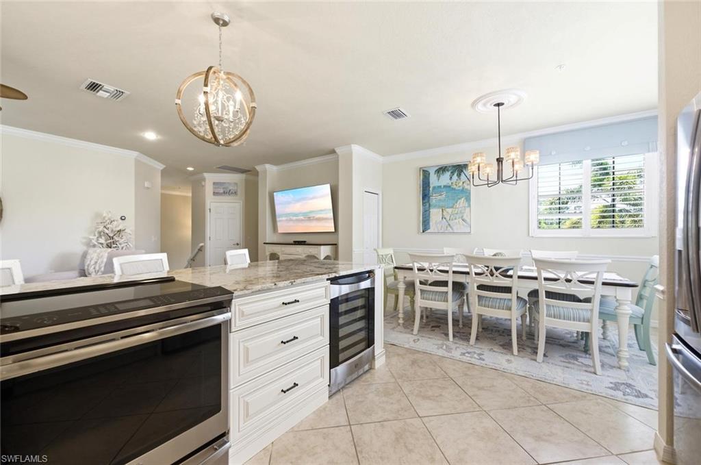 COACH HOMES AT HERITAGE BAY - Residential