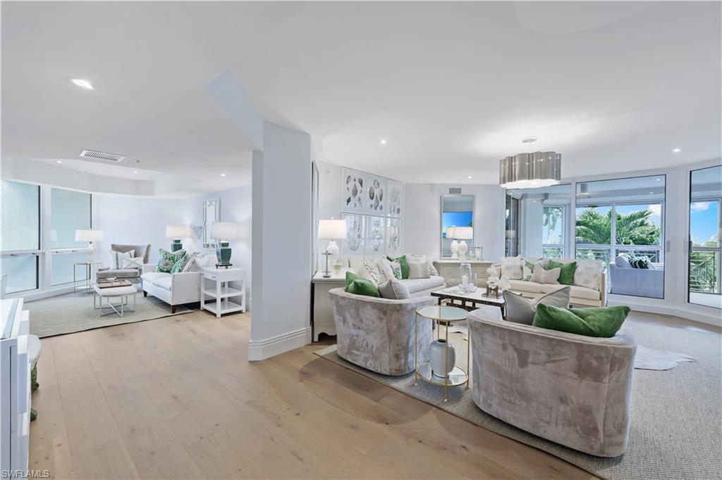 BRITTANY - Residential