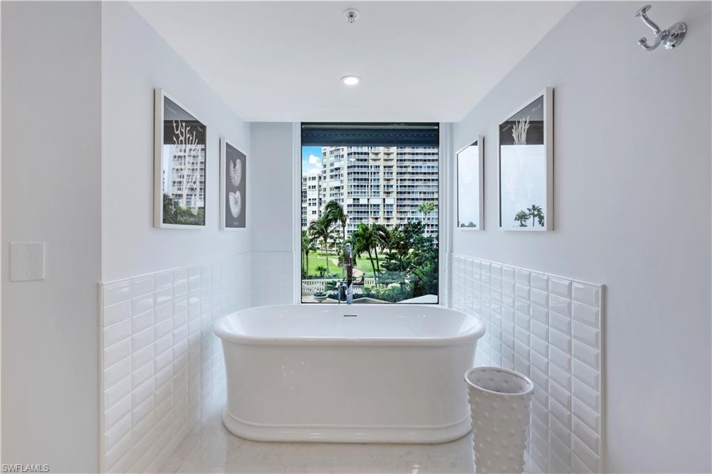 BRITTANY - Residential