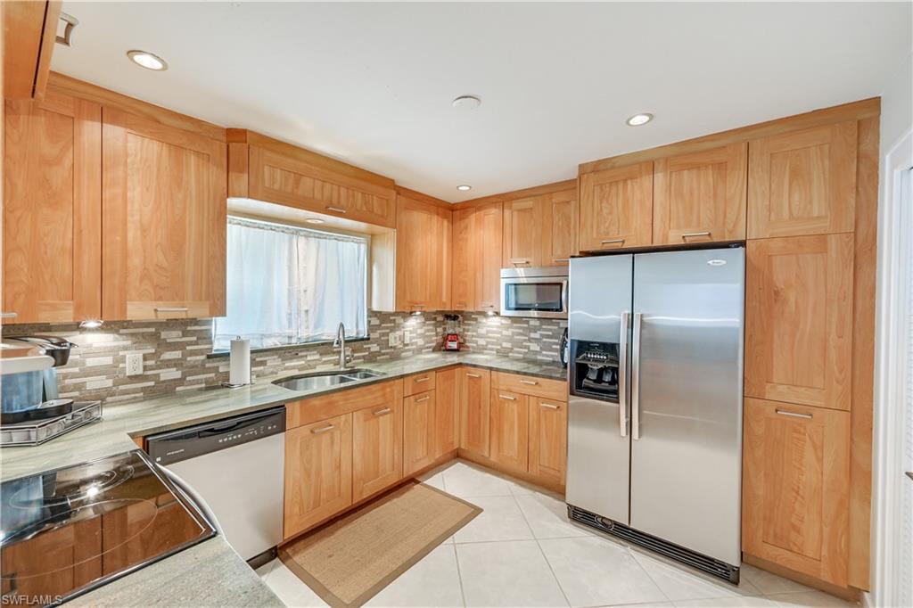 SUMMERPLACE - Residential