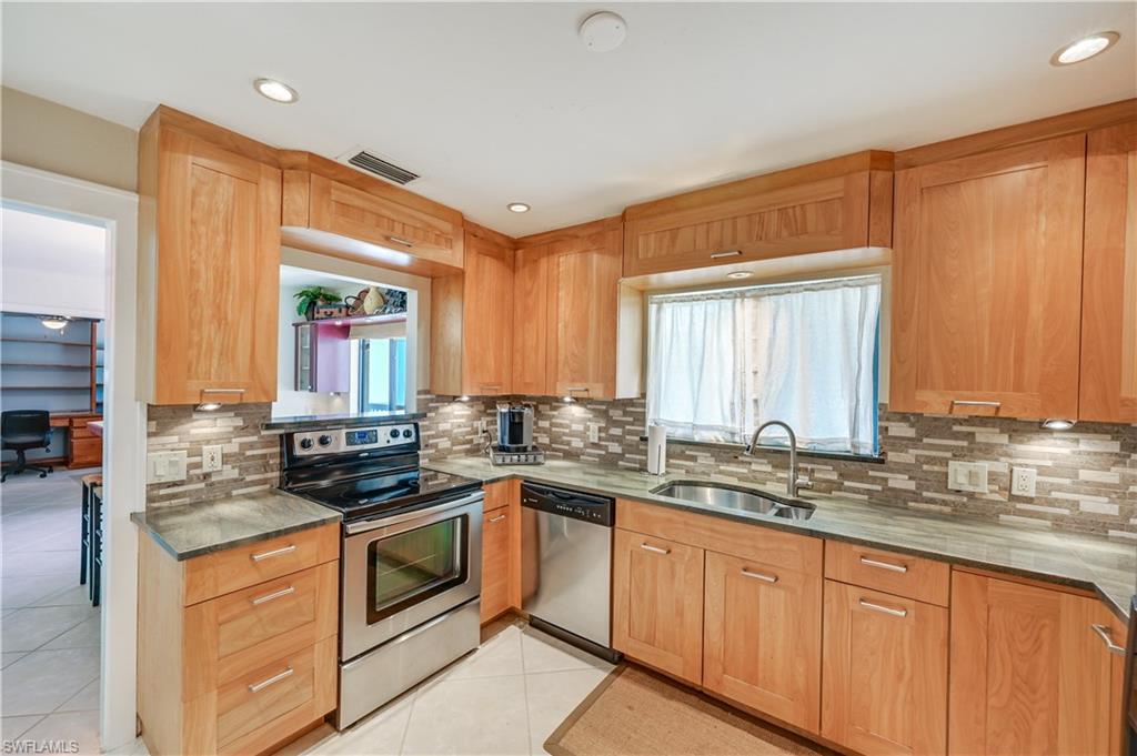 SUMMERPLACE - Residential