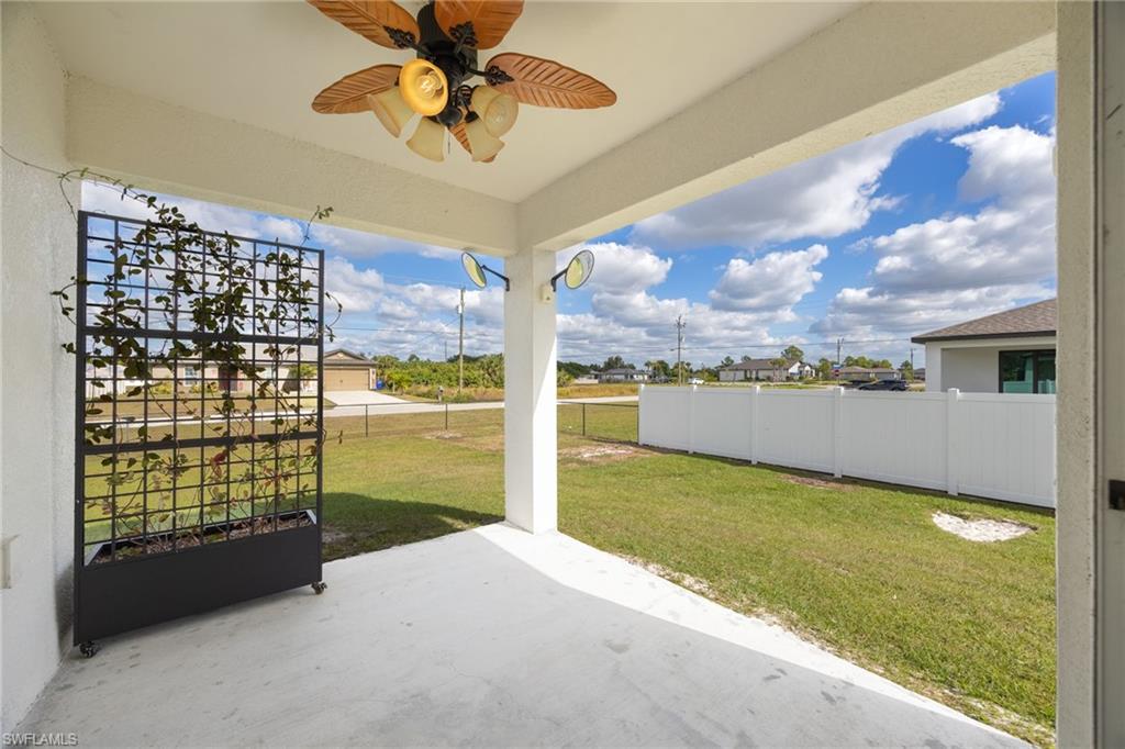 MIRROR LAKES - Residential