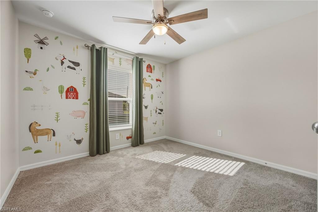 MIRROR LAKES - Residential