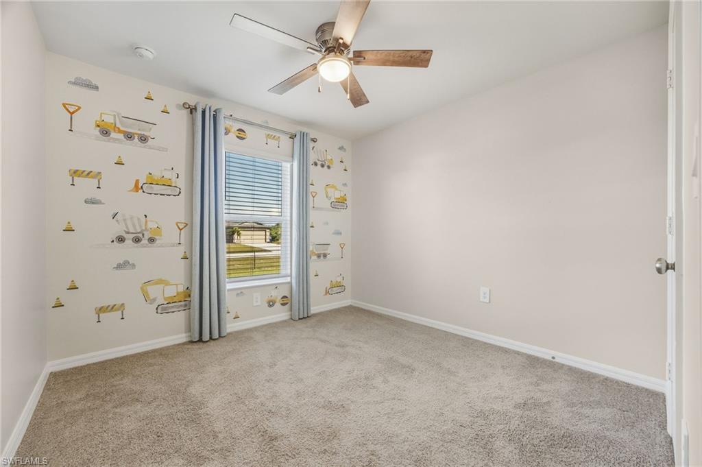 MIRROR LAKES - Residential