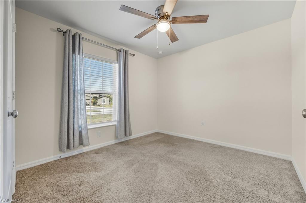 MIRROR LAKES - Residential