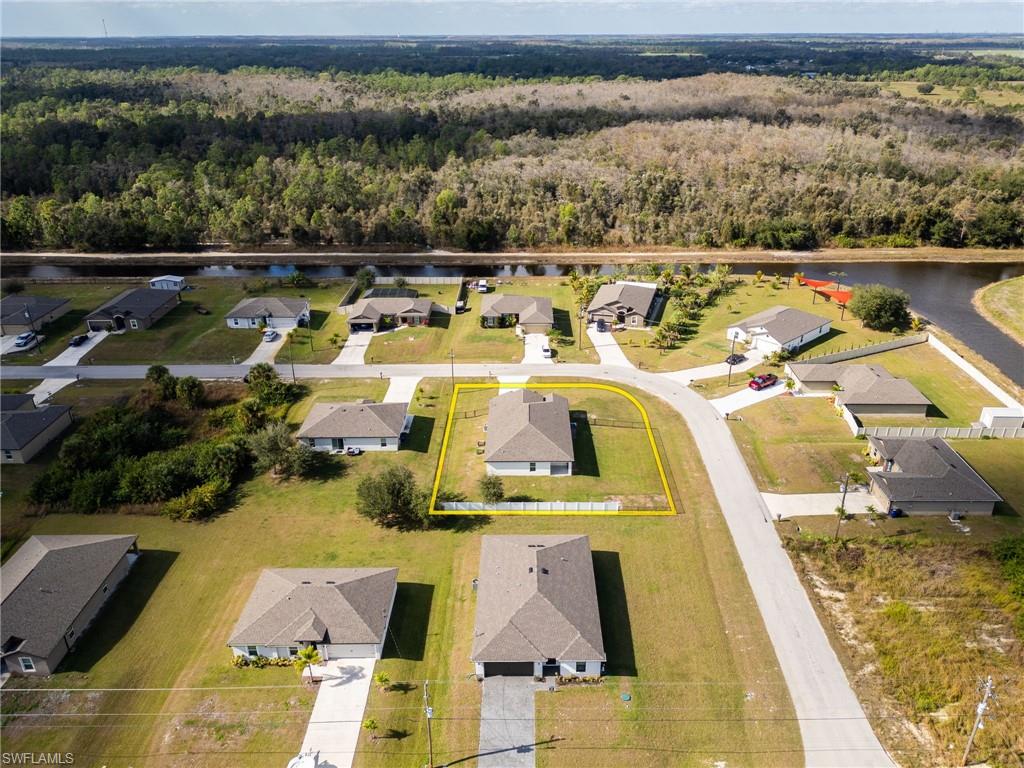 MIRROR LAKES - Residential